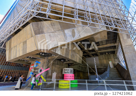 東京 中央区 銀座 数寄屋橋 交差点付近の都市風景 Ginza Sony Park 東京 中央区 銀座 数寄屋橋 交差点付近の都市風景 Ginza Sony Park 127421062