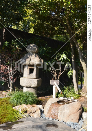 灯篭・鹿威し(徳川園/愛知県名古屋市東区徳川町) 灯篭・鹿威し(徳川園/愛知県名古屋市東区徳川町) 127424122