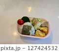 お子様弁当 127424532