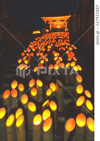 竹宵（多福寺・臼杵市・縦構図） 127425887