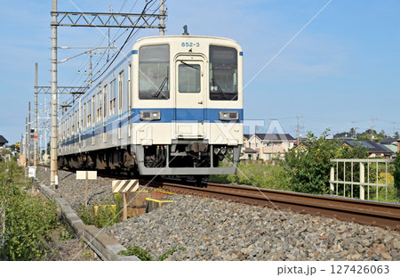 鉄道　私鉄：東武伊勢崎線　850型　852F 127426063