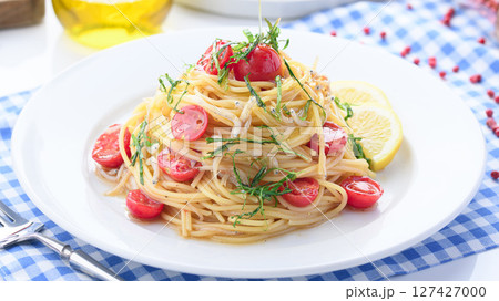 しらすとトマトの冷製パスタ 127427000