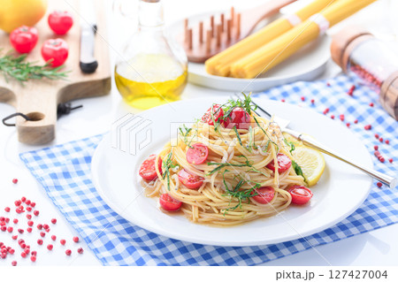 しらすとトマトの冷製パスタ 127427004