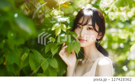 若い女性 ポートレート 自然 若い女性 ポートレート 自然 127428362