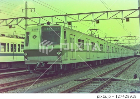営団地下鉄6000系、6108~、海側、(小田急)海老名検車区、1978年8月5日 営団地下鉄6000系、6108~、海側、(小田急)海老名検車区、1978年8月5日 127428919