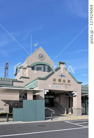 鉄道　私鉄：東武鉄道　桐生線　新桐生駅　駅舎 127429069