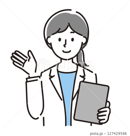 クリップボードを持って説明をするビジネスウーマン 127429586