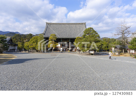Kyoto, Japan - Jan 1,2023 : Seiryoji Temple with blue sky in Kyoto, Japan on Jan 1,2023. 127430983