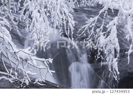凍てつく滝 凍てつく滝 127434953
