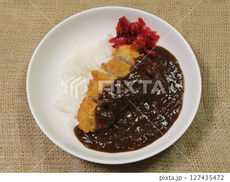 カツカレー 127435472