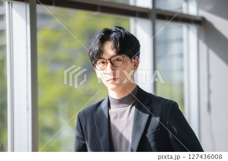 ビジネスマン 127436008