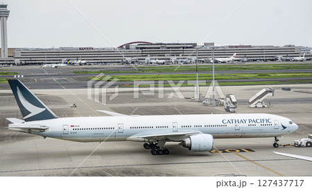 キャセイパシフィックと羽田空港 127437717