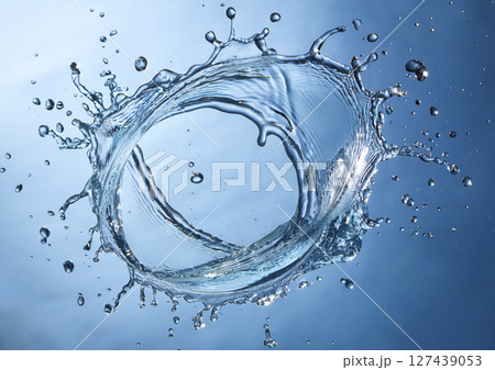 水の飛沫が回転する　輪っか 127439053