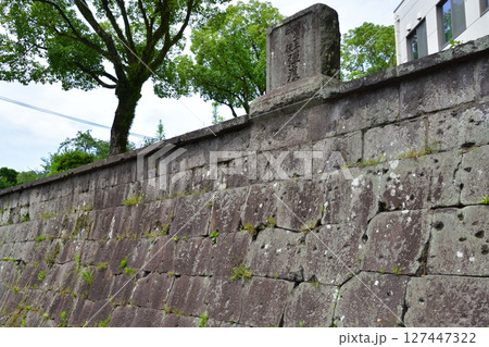 西南戦争の銃弾跡　鹿児島市　私学校跡 127447322