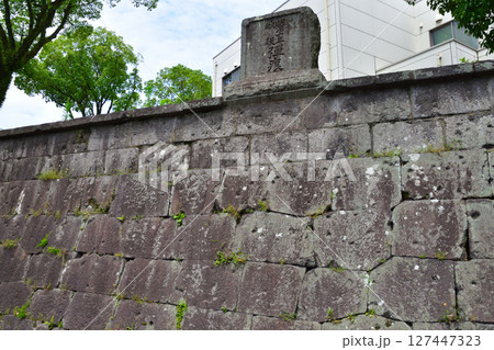 西南戦争の銃弾跡　鹿児島市　私学校跡 127447323