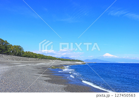 静岡県静岡市、三保の松原と富士山の風景 静岡県静岡市、三保の松原と富士山の風景 127450563