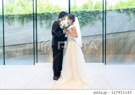 結婚式　ウェディングキス 127451143