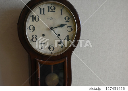 古い時計3 127451426