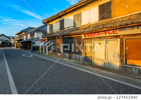 大分県　日田市　豆田の町並み 127451940