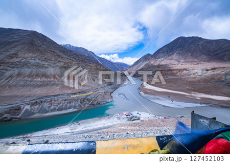 Sangam Point is the confluence Indus and Zanskar Rivers Sangam Point is the confluence Indus and Zanskar Rivers 127452103