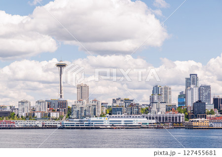 Bright and sunny panoramic view of Seattle skyline from the water Bright and sunny panoramic view of Seattle skyline from the water 127455681
