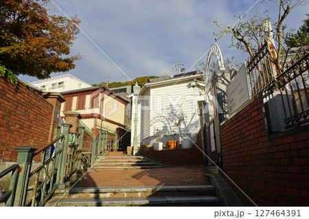 神戸市の北野異人館街　ラインの館 127464391