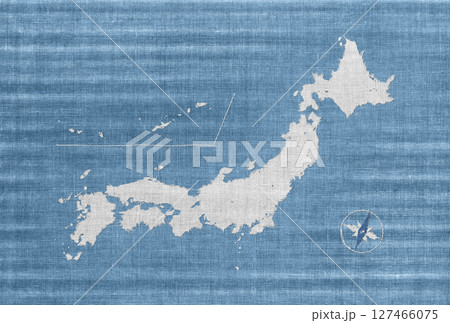 年代モノの藍染め古布で描いた、空色・白木綿の日本地図 127466075