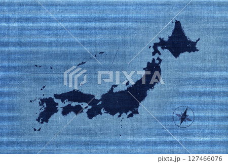 年代モノの藍染め古布で描いた、勿忘草色・紺藍色の日本地図 127466076