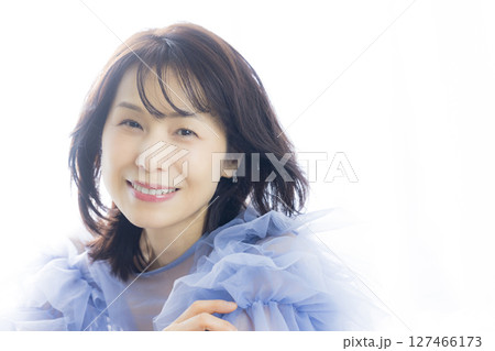 美しいミドル女性 127466173