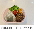 お子様弁当 127466310