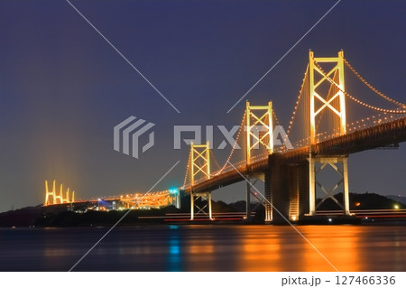 【香川県】瀬戸大橋記念公園から見た「瀬戸大橋」の夜景(ライトアップ) 【香川県】瀬戸大橋記念公園から見た「瀬戸大橋」の夜景(ライトアップ) 127466336