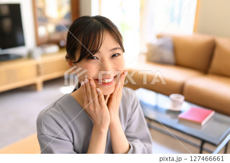 女性ポートレート 127466661