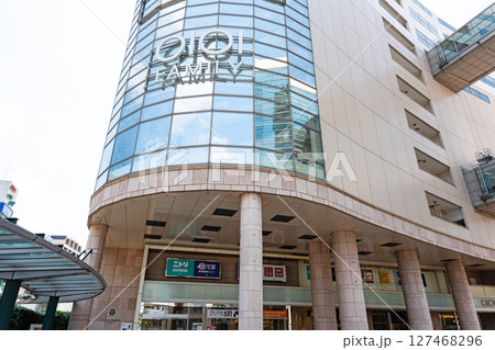 マルイファミリー溝口の入口　溝の口の駅前　神奈川県川崎市高津区溝口 127468296