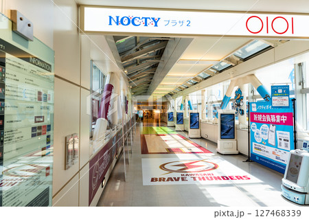 NOCTY（ノクティ）の5階の連絡通路　溝の口駅　神奈川県川崎市高津区溝口 127468339