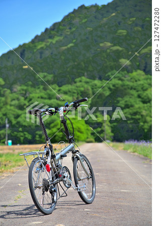 自転車のある風景 犬山市本宮山山麓 自転車のある風景 犬山市本宮山山麓 127472280