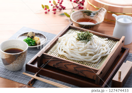 冷やしうどん （ ざるうどん ） 127474433