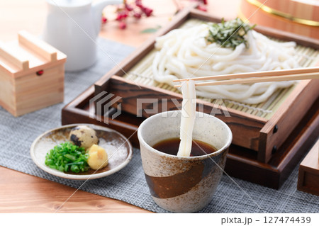 冷やしうどん ( ざるうどん ) 冷やしうどん ( ざるうどん ) 127474439
