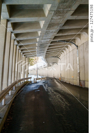 250317秋山郷の雪景色（快晴） 127475198