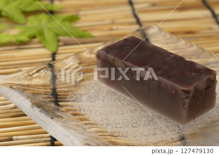 夏の和菓子冷たい水羊羹 青紅葉 夏の和菓子冷たい水羊羹 青紅葉 127479130