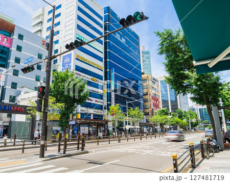 釜山の繁華街　西面（ソミョン） 127481719