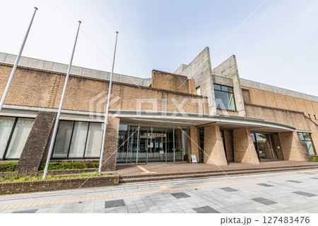 富山県富山市 快晴の富山市総合体育館 富山県富山市 快晴の富山市総合体育館 127483476
