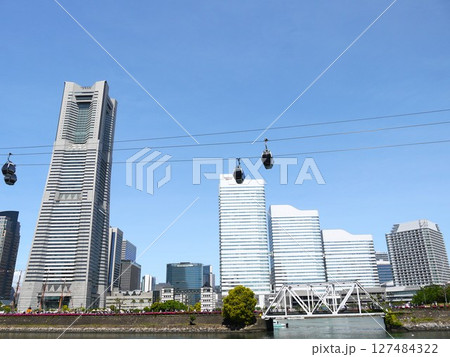 みなとみらいの風景 127484322