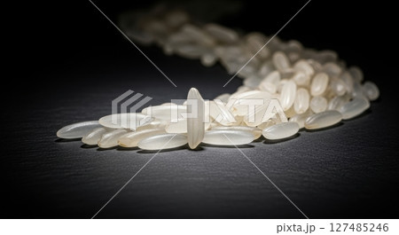 Close up macro view of uncooked white rice...のイラスト素材 [127485246] - PIXTA