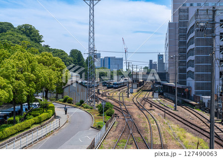 花畑踏切歩道橋から見た徳島駅 徳島県徳島市 花畑踏切歩道橋から見た徳島駅 徳島県徳島市 127490063