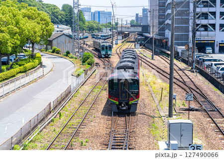 花畑踏切歩道橋からの眺め 徳島駅に到着する特急うずしお11号 徳島県徳島市 花畑踏切歩道橋からの眺め 徳島駅に到着する特急うずしお11号 徳島県徳島市 127490066