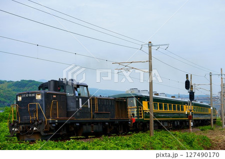 杵築を出発したサロンカー彗星 杵築を出発したサロンカー彗星 127490170