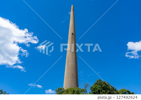 針尾送信所1号塔の風景(佐世保市) 針尾送信所1号塔の風景(佐世保市) 127492624