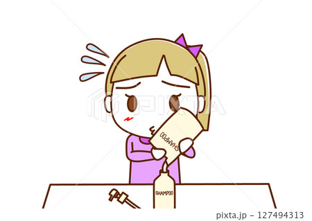 （上半身正面）名前の無い家事・シャンプーが無くなったので詰め替えをボトルに注ぐ白人少女 127494313