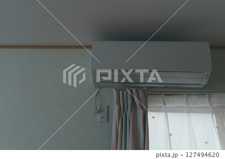 エアコン付け替え工事 127494620