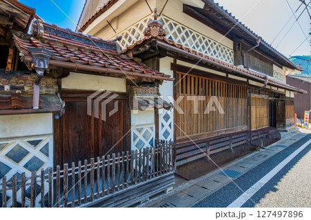 岡山県 新見市の町並み 岡山県 新見市の町並み 127497896
